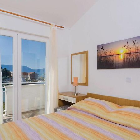Nice Apartment In Blace With Wifi Exteriér fotografie