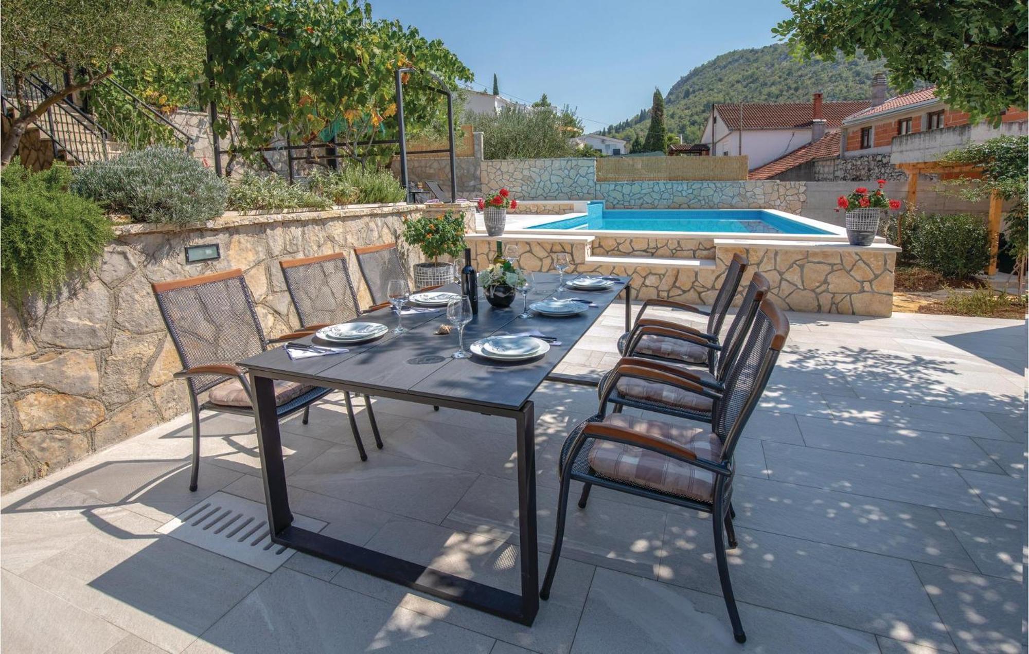 Nice Apartment In Blace With Wifi Exteriér fotografie